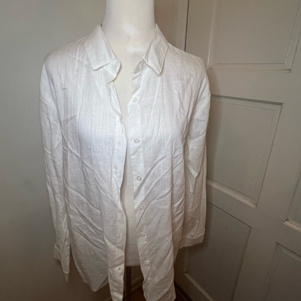 Women’s White Button Down